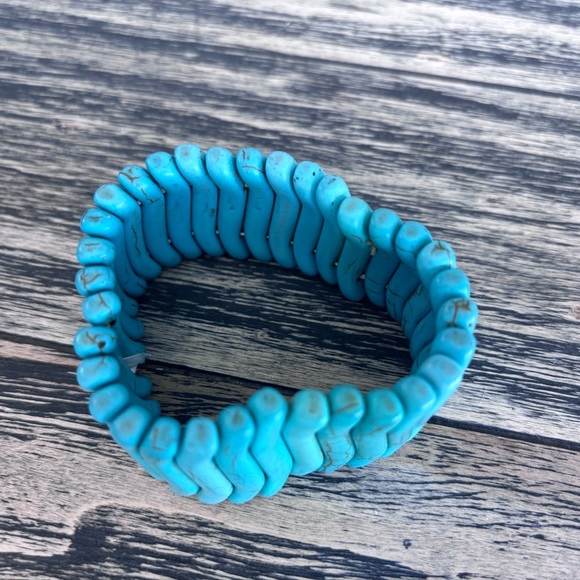 Free People Turquoise Stretch Bracelet - Picture 1 of 3
